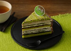 銀座コージーコーナーとロッテ、紗々ミルクレープ（抹茶）を11月1日発売へ