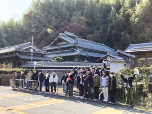 大阪電気通信大学が四條畷市の田中家住宅における国の登録有形文化財登録を支援